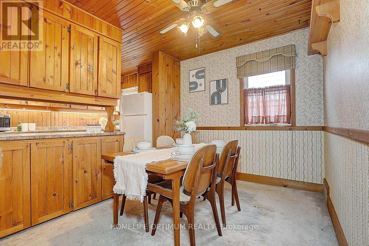 16 Ayre Point Road, Toronto, Ontario  M1M 1G5 - Photo 8 - E12962638