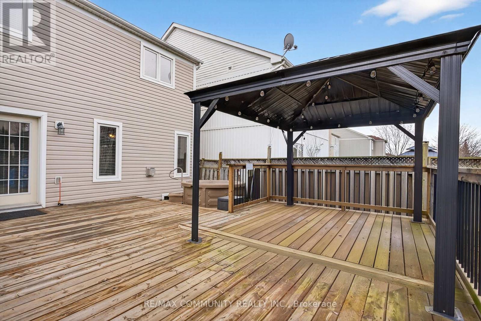 1210 Meath Drive, Oshawa (Pinecrest), Ontario  L1K 0G5 - Photo 16 - E12962648