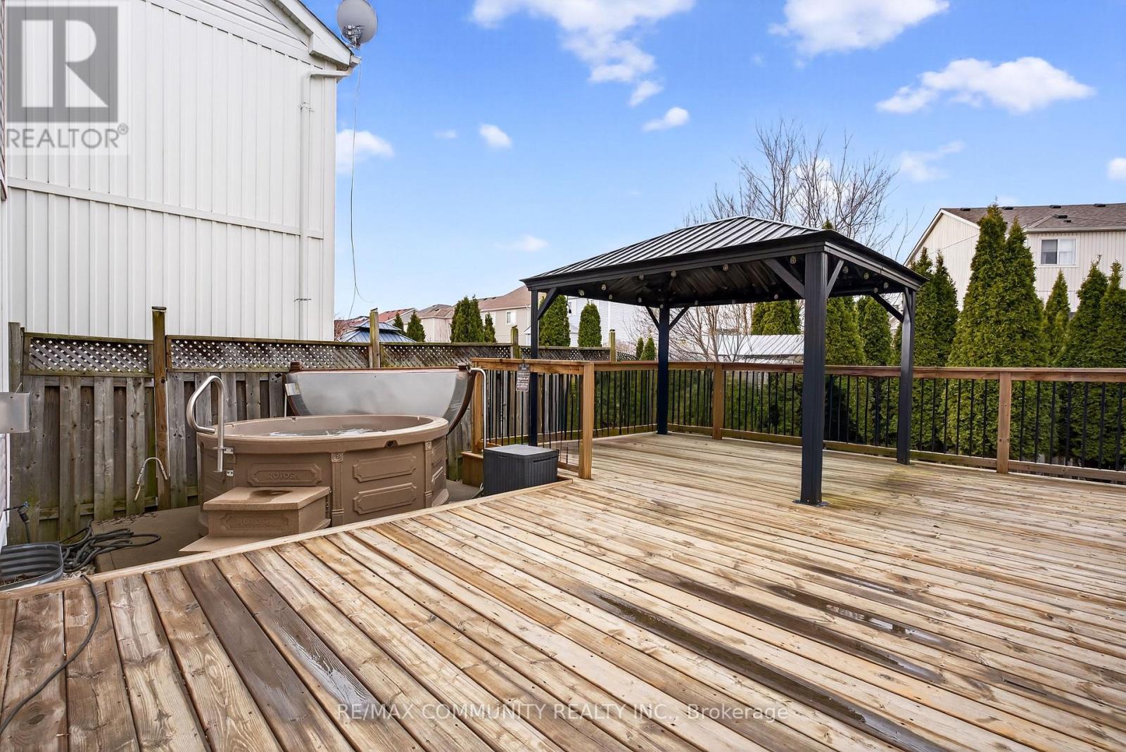 1210 Meath Drive, Oshawa (Pinecrest), Ontario  L1K 0G5 - Photo 18 - E12962648