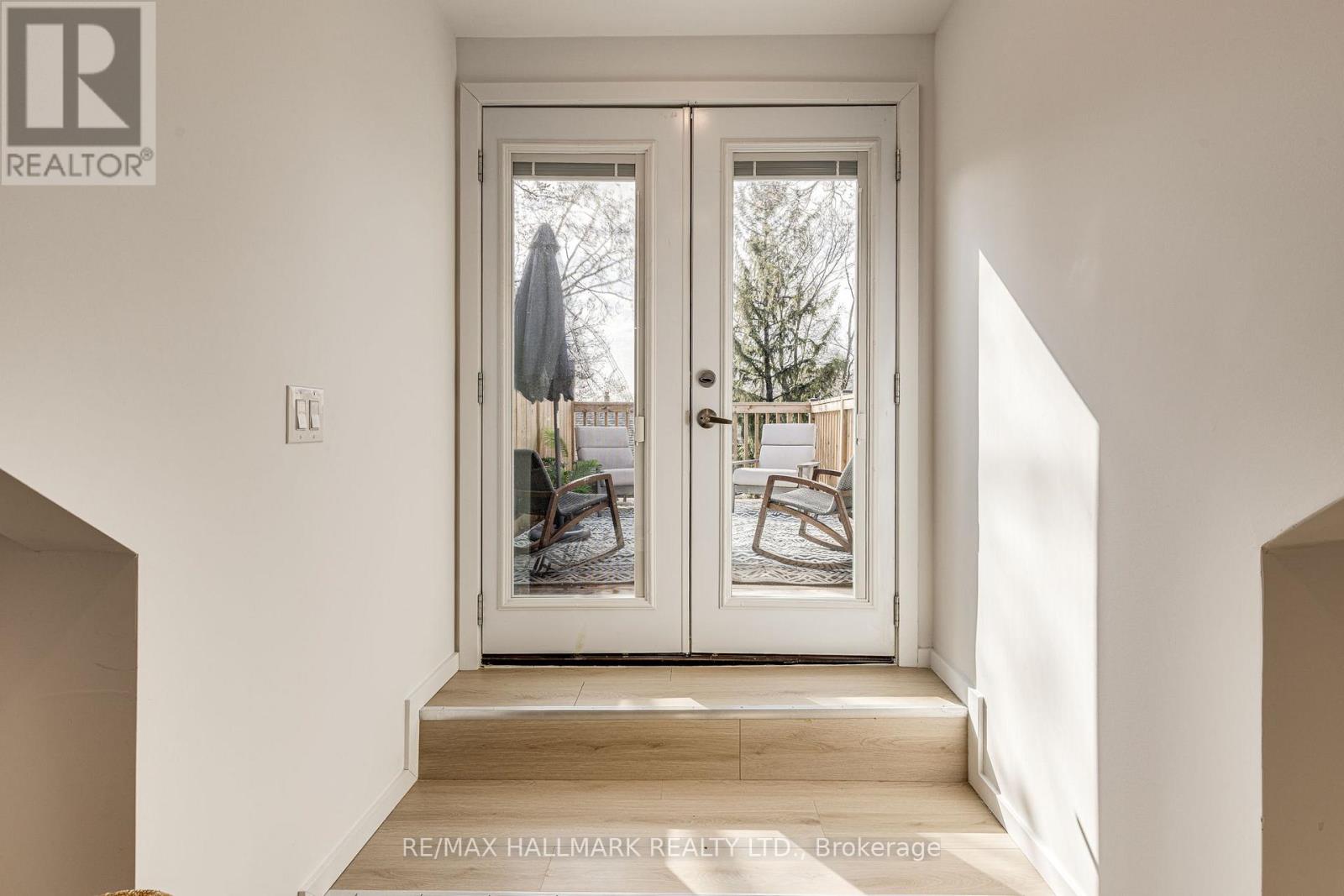 31 Myrtle Avenue, Toronto, Ontario  M4M 2A4 - Photo 21 - E12962704