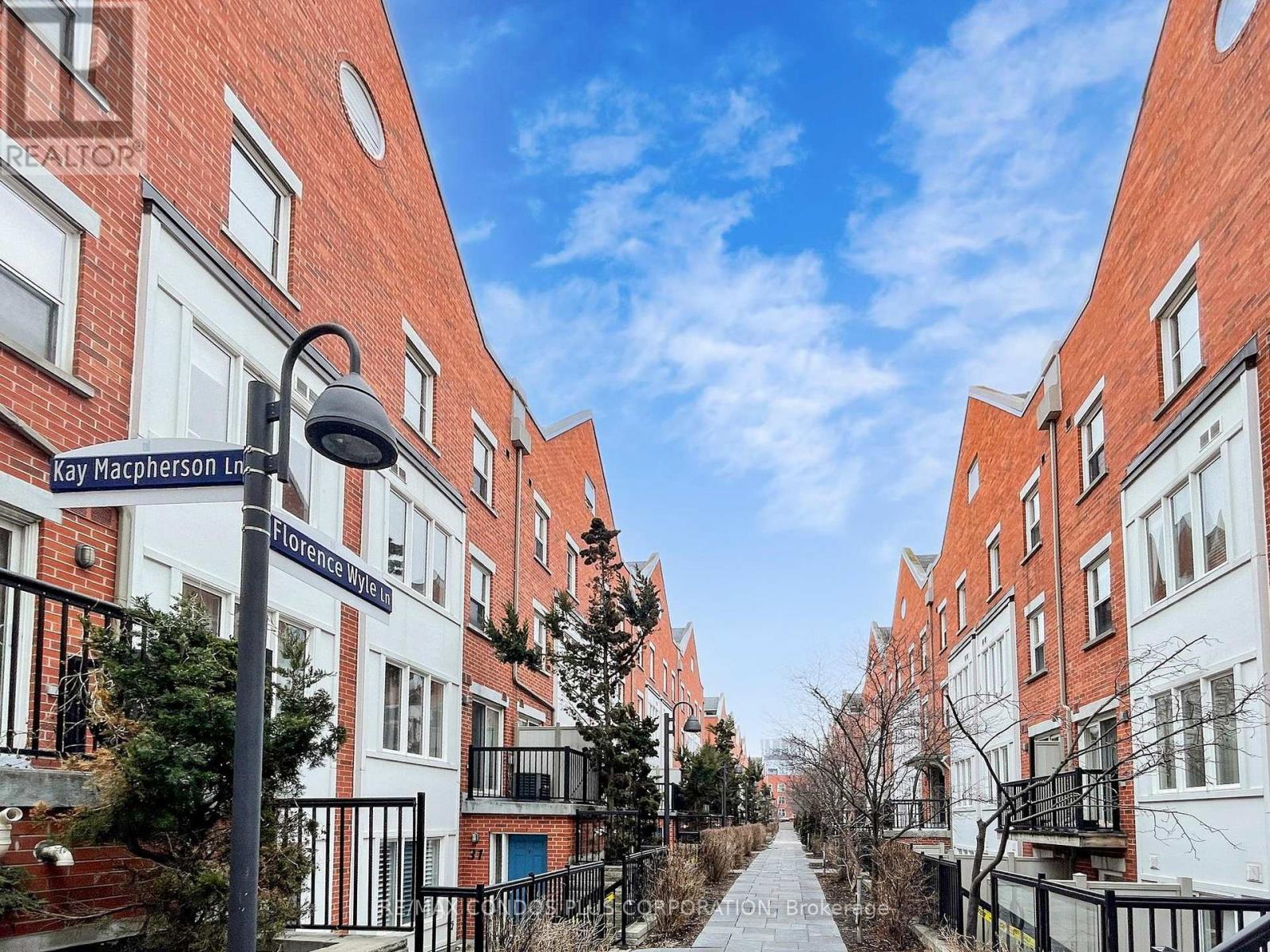 29 Florence Wyle Lane, Toronto, Ontario  M4M 3E7 - Photo 2 - E12962722