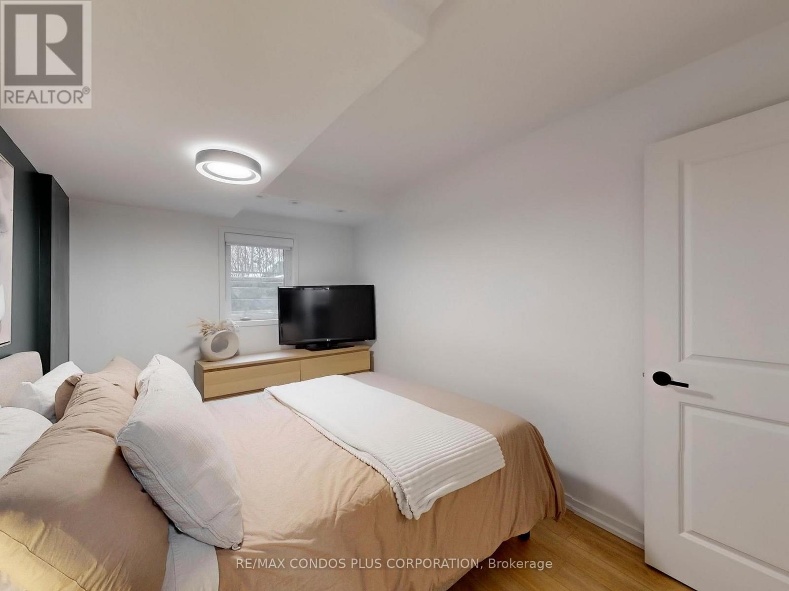 29 Florence Wyle Lane, Toronto, Ontario  M4M 3E7 - Photo 27 - E12962722