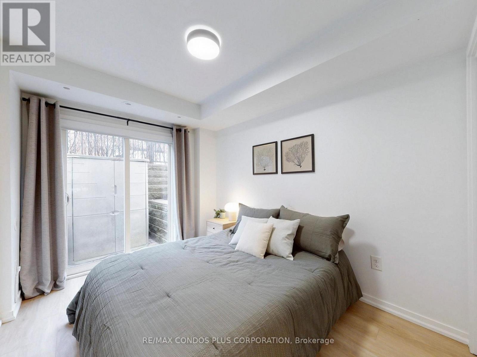 29 Florence Wyle Lane, Toronto, Ontario  M4M 3E7 - Photo 32 - E12962722