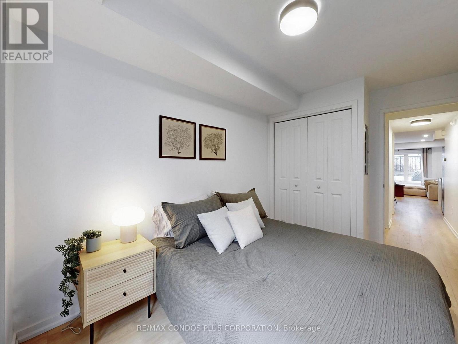 29 Florence Wyle Lane, Toronto, Ontario  M4M 3E7 - Photo 34 - E12962722