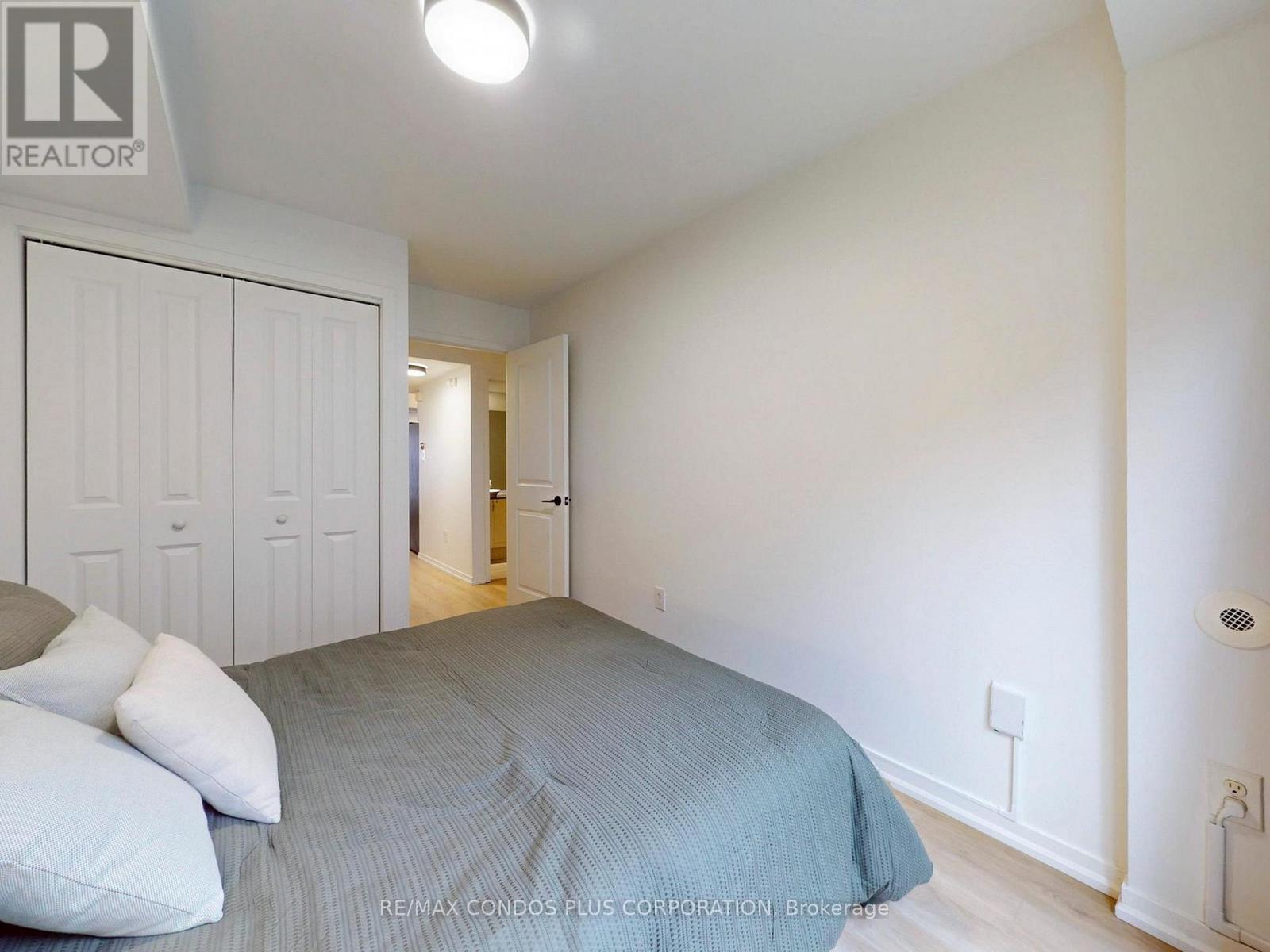 29 Florence Wyle Lane, Toronto, Ontario  M4M 3E7 - Photo 35 - E12962722