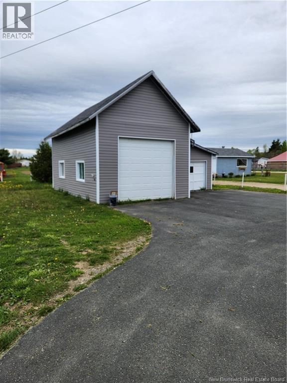 3755 Robinson, Tracadie, New Brunswick  E1X 2K5 - Photo 3 - NB135530