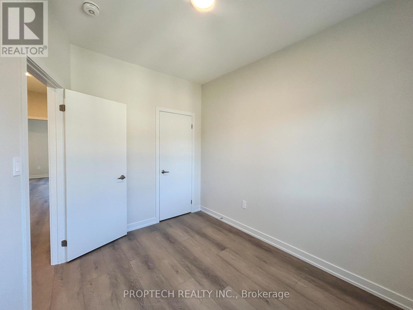 15 Peace Lane, Richmond Hill (Headford Business Park), Ontario  L4B 0J4 - Photo 18 - N12962554