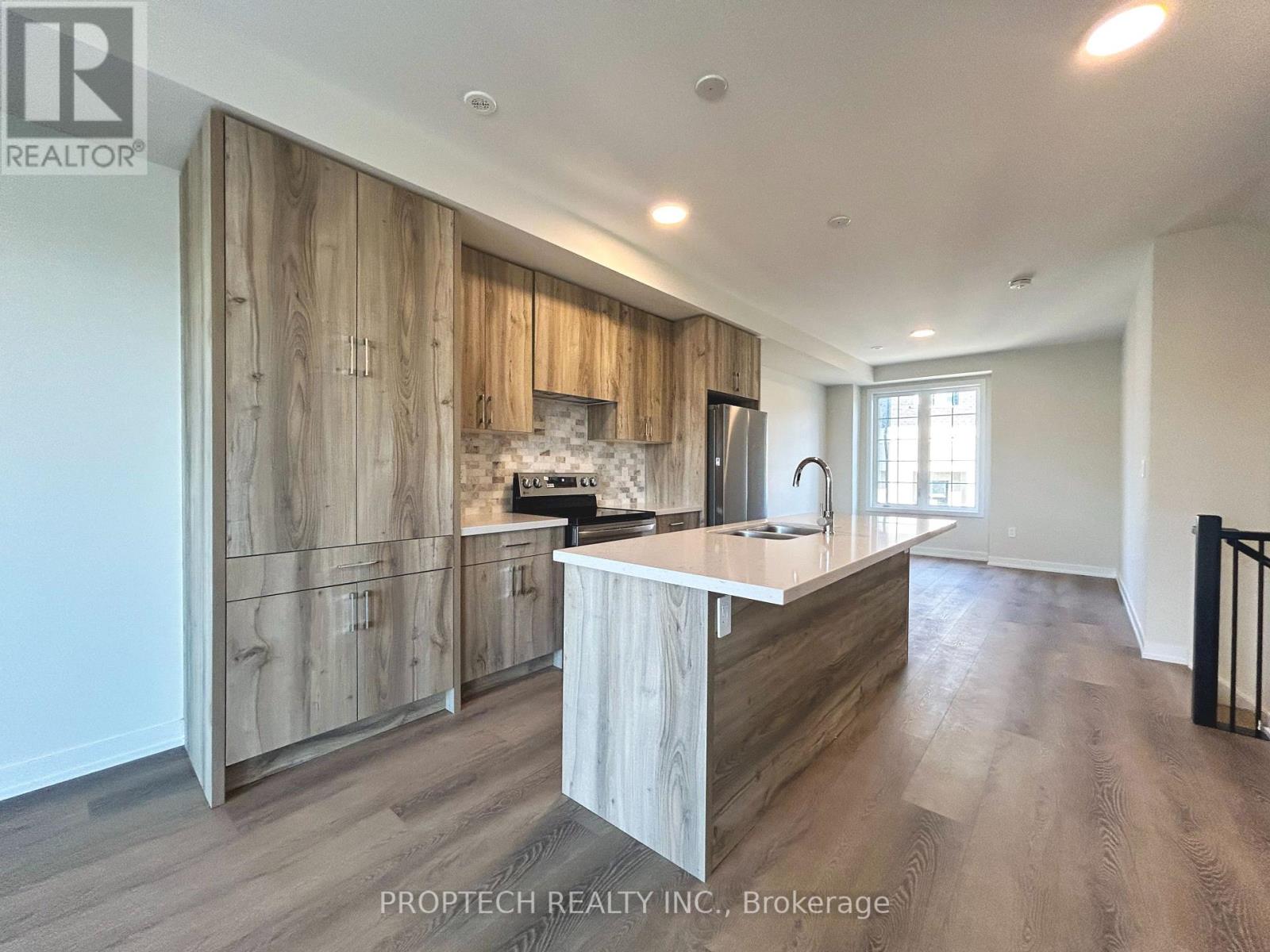 15 Peace Lane, Richmond Hill (Headford Business Park), Ontario  L4B 0J4 - Photo 5 - N12962554