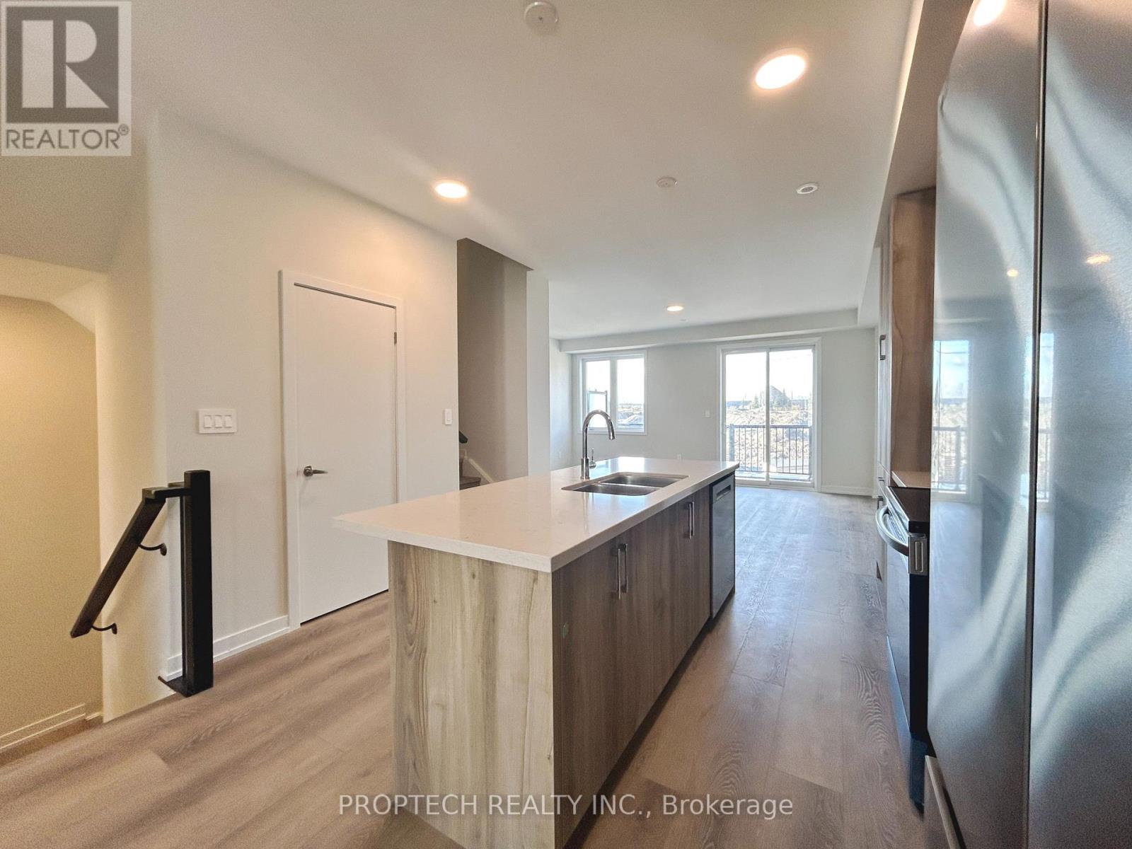 15 Peace Lane, Richmond Hill (Headford Business Park), Ontario  L4B 0J4 - Photo 6 - N12962554