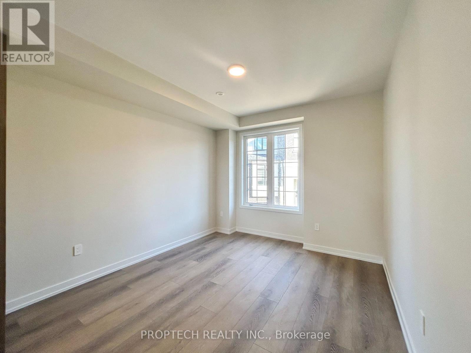 15 Peace Lane, Richmond Hill (Headford Business Park), Ontario  L4B 0J4 - Photo 8 - N12962554