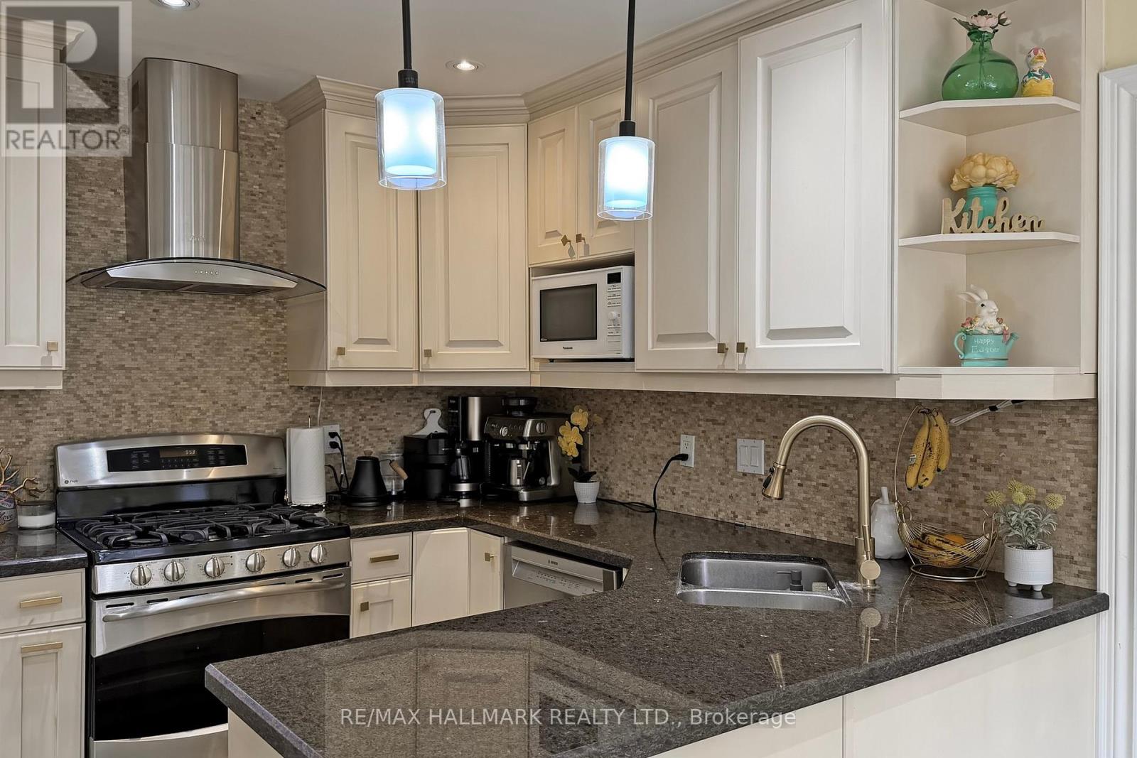 87 Autumn Way, Aurora, Ontario  L4G 4P7 - Photo 18 - N12962574