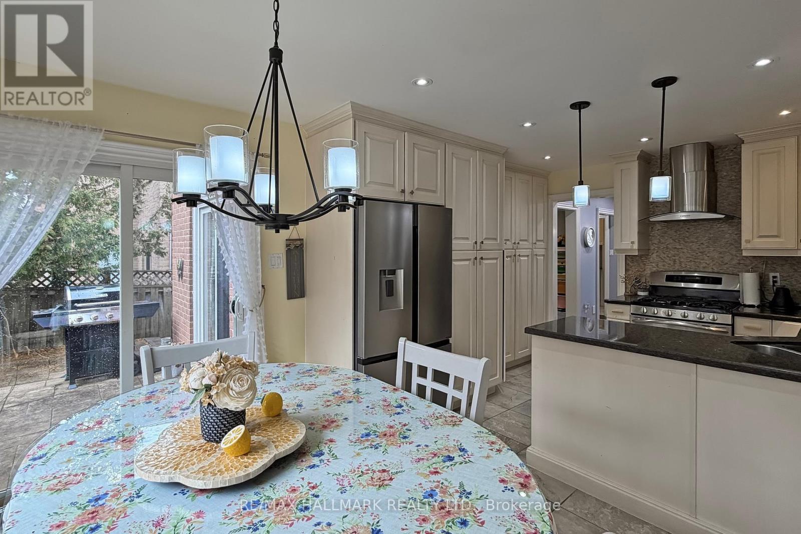 87 Autumn Way, Aurora, Ontario  L4G 4P7 - Photo 21 - N12962574