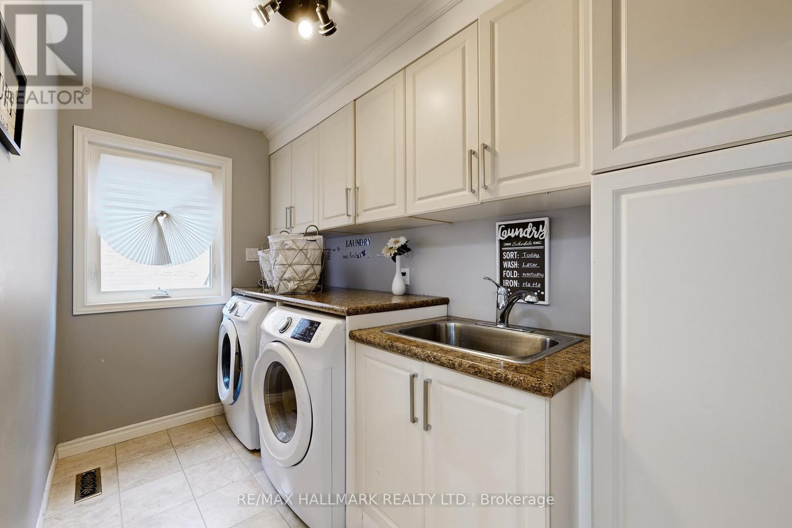 87 Autumn Way, Aurora, Ontario  L4G 4P7 - Photo 25 - N12962574