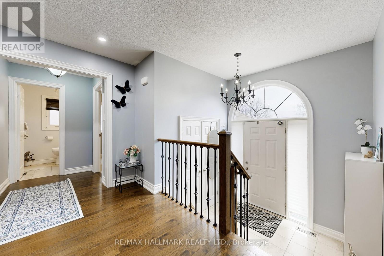 87 Autumn Way, Aurora, Ontario  L4G 4P7 - Photo 3 - N12962574