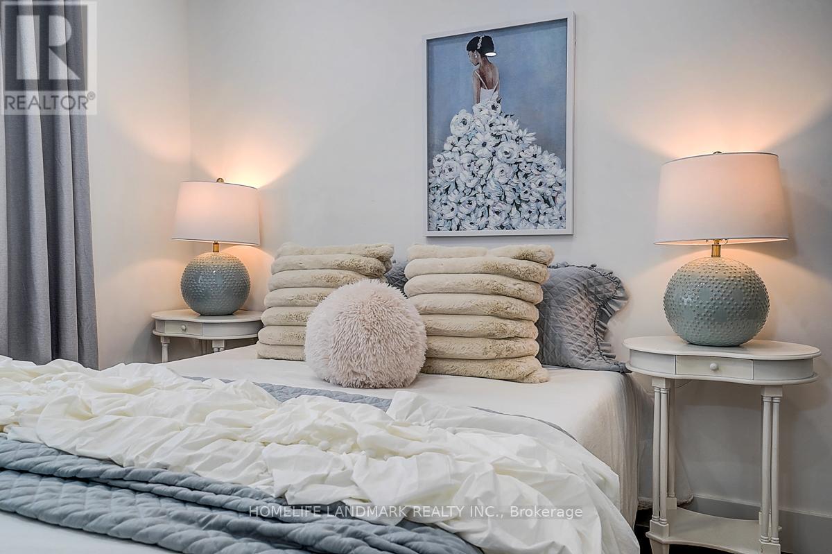 304 Kerswell Drive, Richmond Hill (Crosby), Ontario  L4C 2X2 - Photo 20 - N12962588