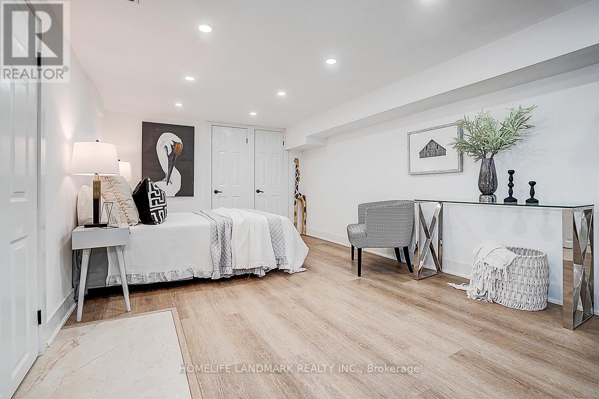 304 Kerswell Drive, Richmond Hill (Crosby), Ontario  L4C 2X2 - Photo 30 - N12962588