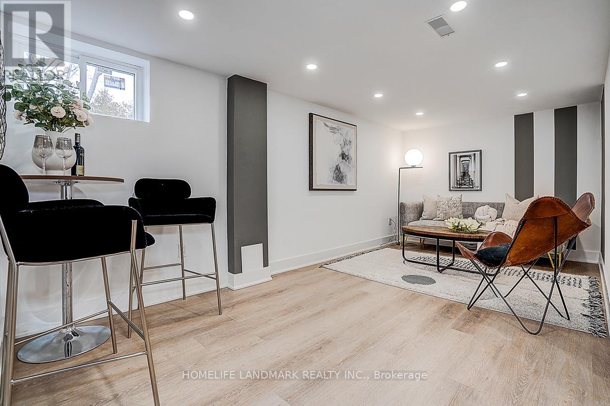 304 Kerswell Drive, Richmond Hill (Crosby), Ontario  L4C 2X2 - Photo 38 - N12962588