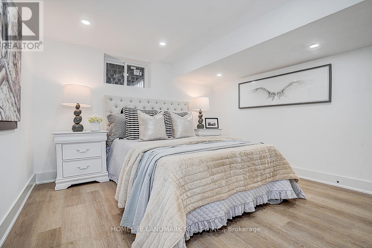 304 Kerswell Drive, Richmond Hill (Crosby), Ontario  L4C 2X2 - Photo 39 - N12962588