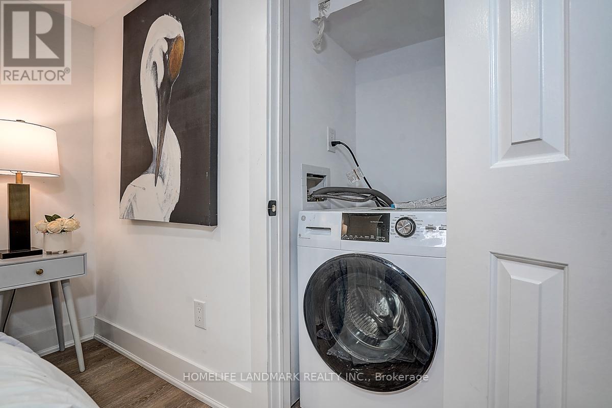 304 Kerswell Drive, Richmond Hill (Crosby), Ontario  L4C 2X2 - Photo 42 - N12962588