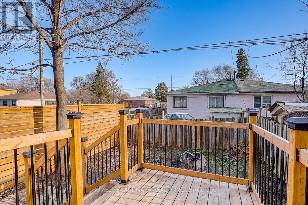 304 Kerswell Drive, Richmond Hill (Crosby), Ontario  L4C 2X2 - Photo 43 - N12962588