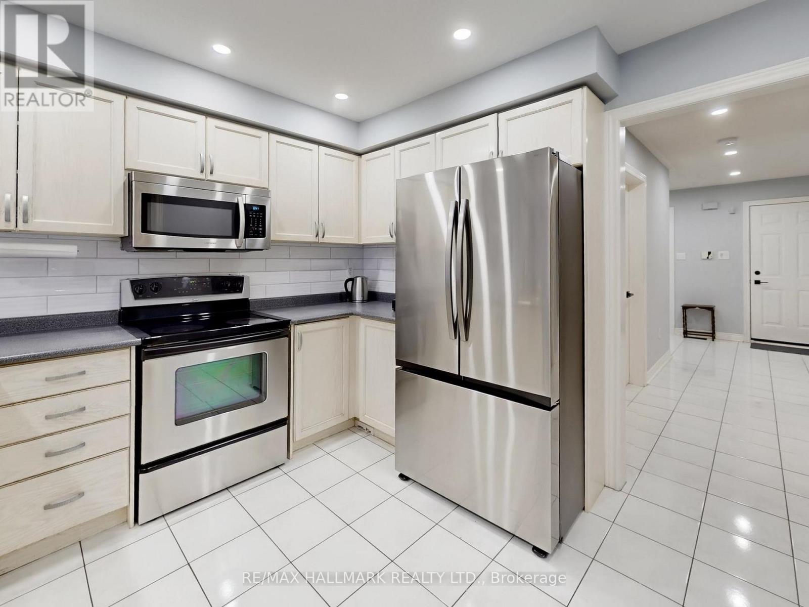 156 Stone Road, Aurora, Ontario  L4G 6Y9 - Photo 14 - N12962716