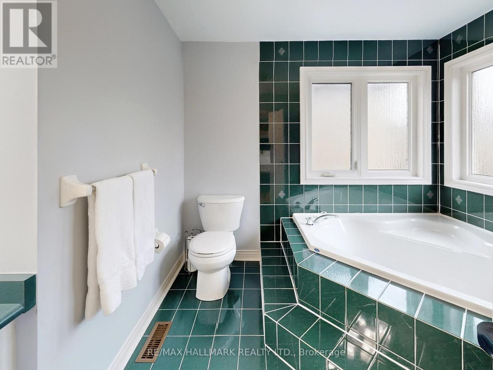 156 Stone Road, Aurora, Ontario  L4G 6Y9 - Photo 30 - N12962716