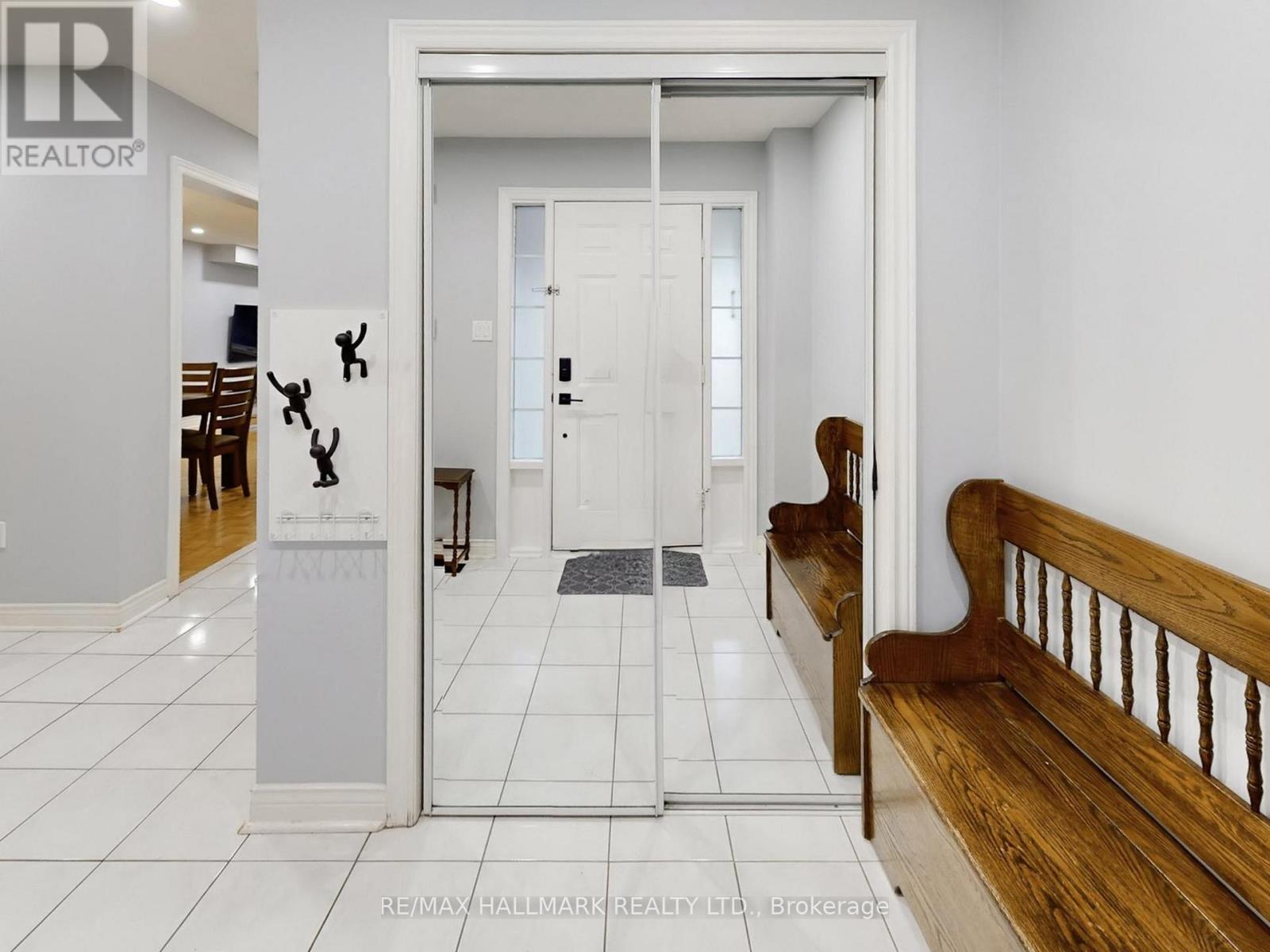 156 Stone Road, Aurora, Ontario  L4G 6Y9 - Photo 6 - N12962716