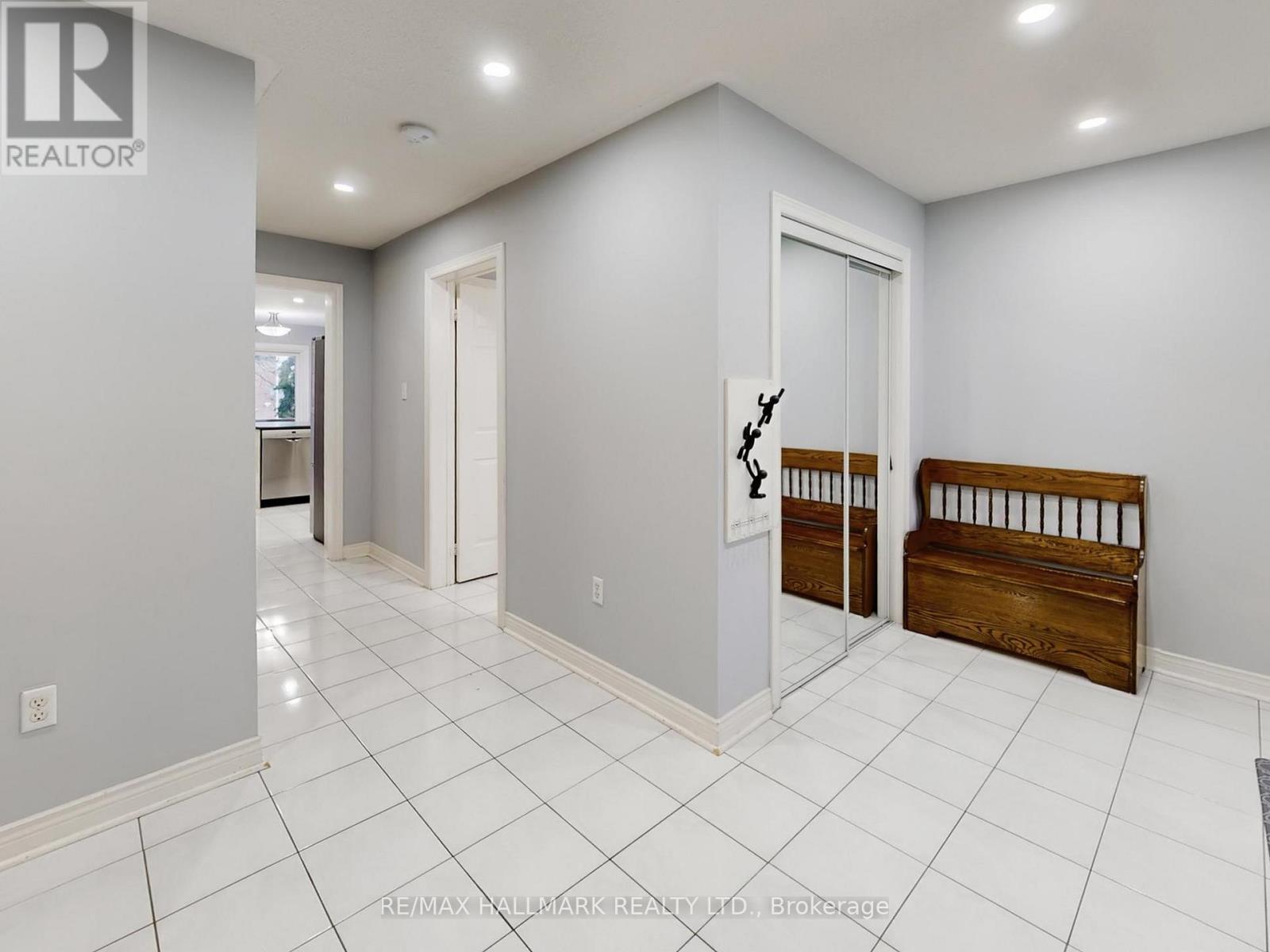 156 Stone Road, Aurora, Ontario  L4G 6Y9 - Photo 7 - N12962716