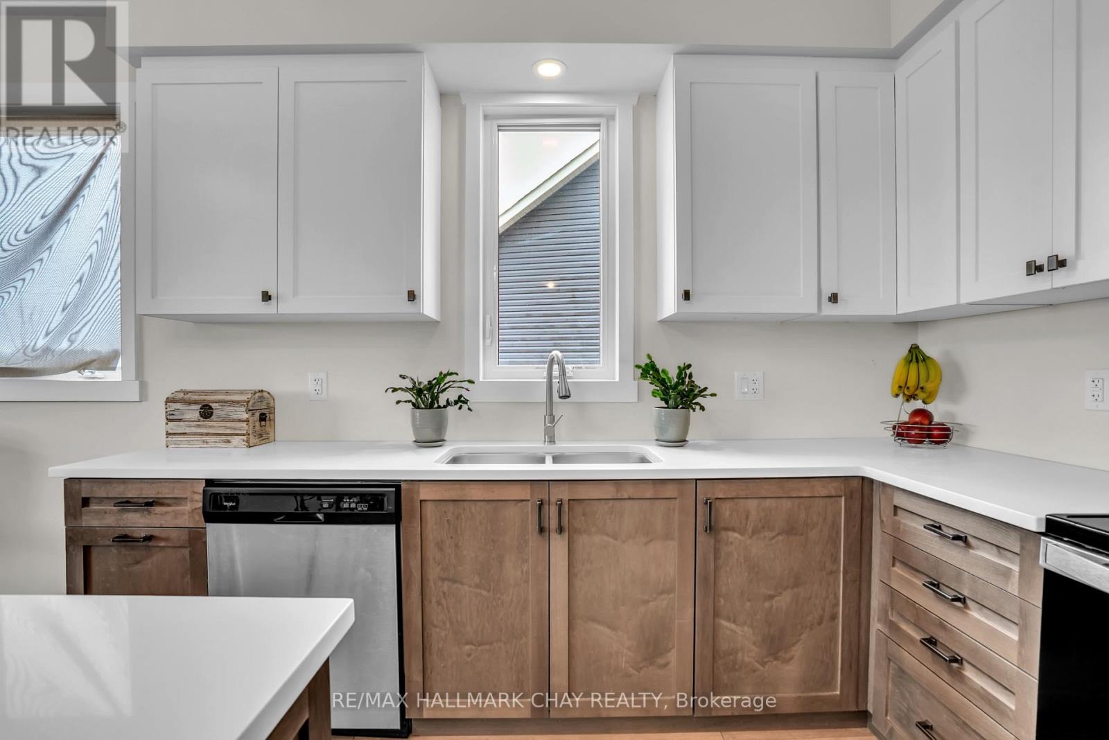 47 Allenwood Road, Springwater (Elmvale), Ontario  L0L 1P0 - Photo 10 - S12962628