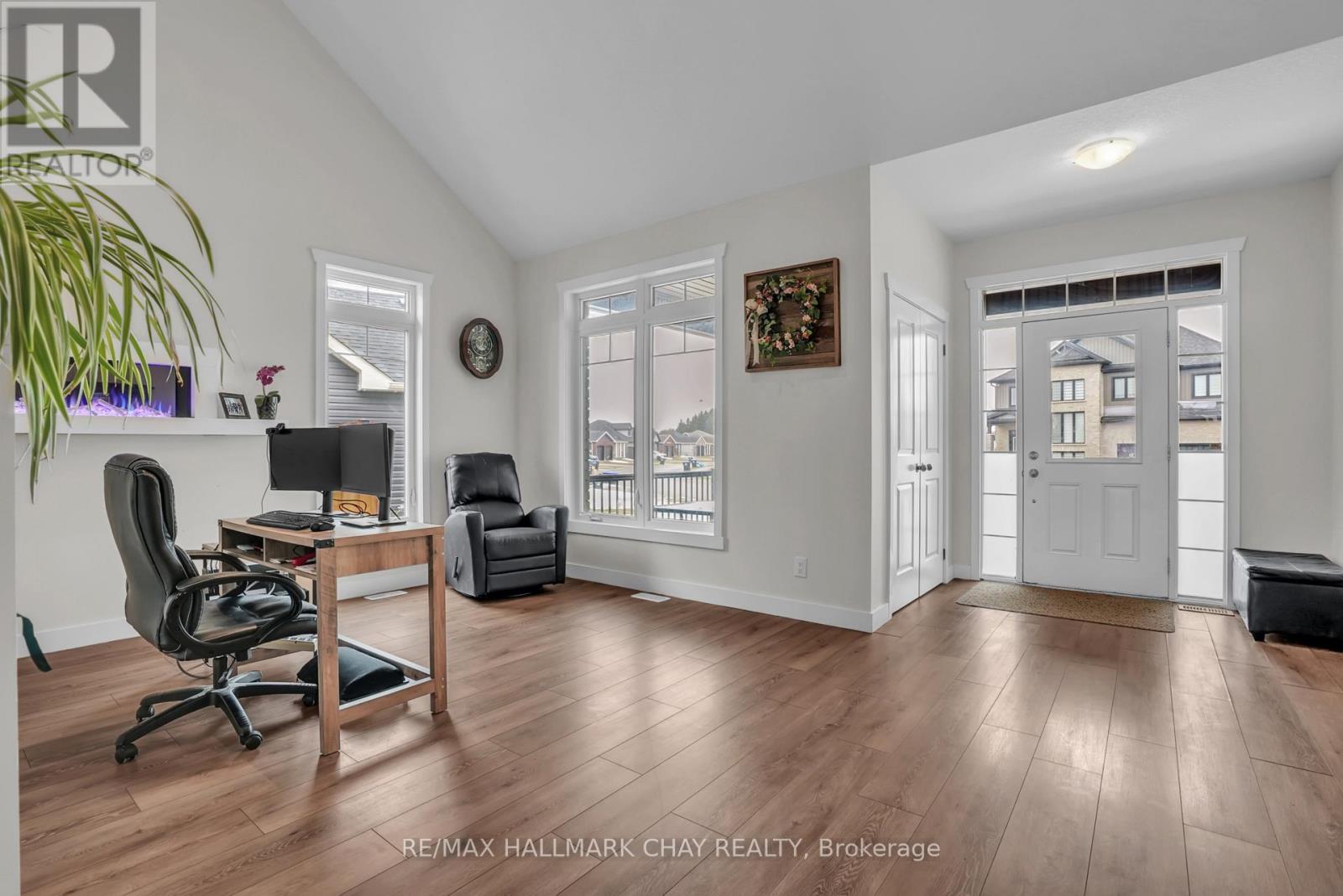 47 Allenwood Road, Springwater (Elmvale), Ontario  L0L 1P0 - Photo 8 - S12962628