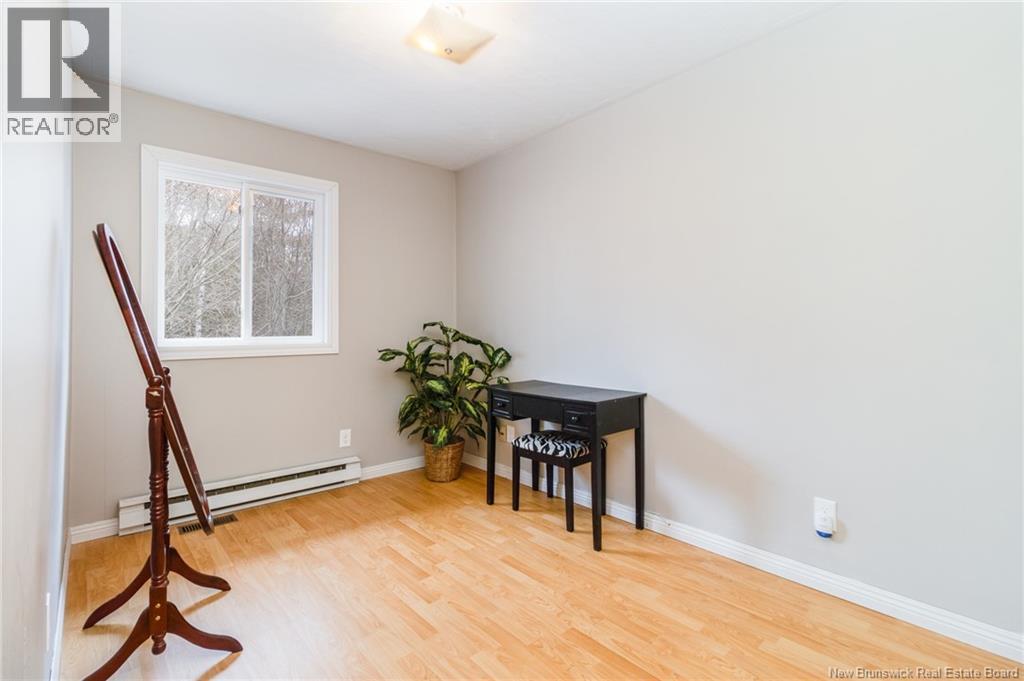 76 Sprucewood Drive, New Maryland, New Brunswick  E3C 1C6 - Photo 23 - NB136286