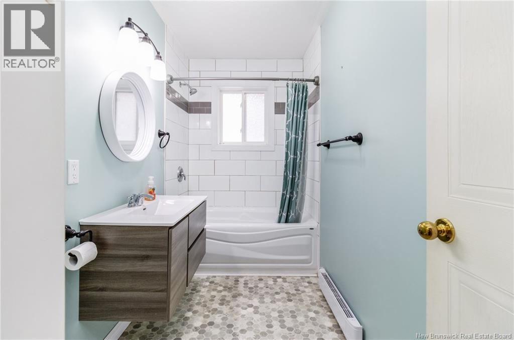 76 Sprucewood Drive, New Maryland, New Brunswick  E3C 1C6 - Photo 17 - NB136286