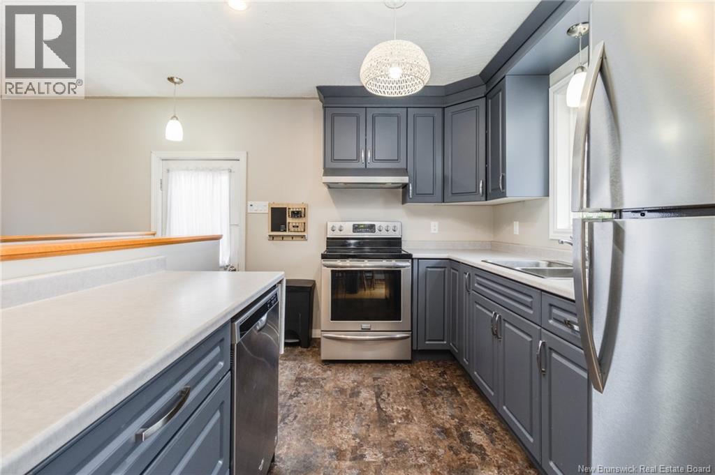 76 Sprucewood Drive, New Maryland, New Brunswick  E3C 1C6 - Photo 14 - NB136286