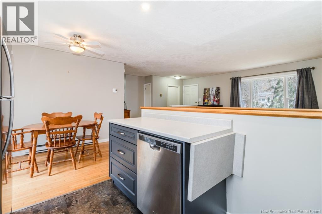 76 Sprucewood Drive, New Maryland, New Brunswick  E3C 1C6 - Photo 13 - NB136286