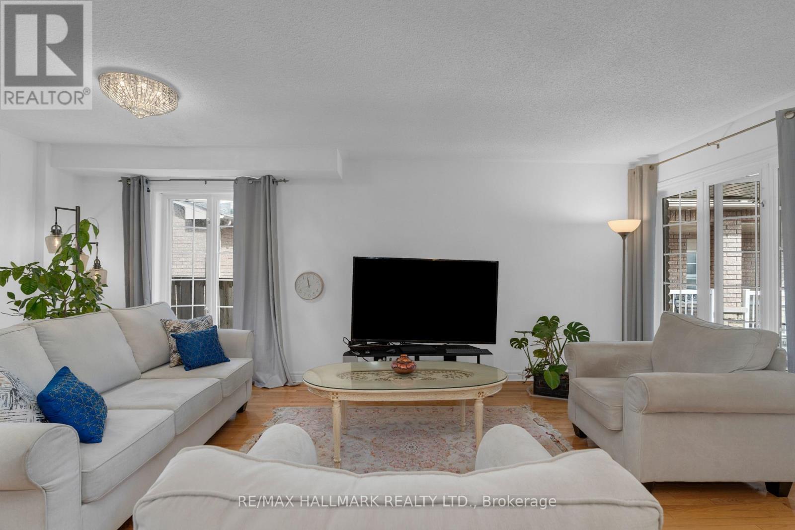 78 Sunridge Street, Richmond Hill, Ontario  L4E 3Z4 - Photo 10 - N12957818