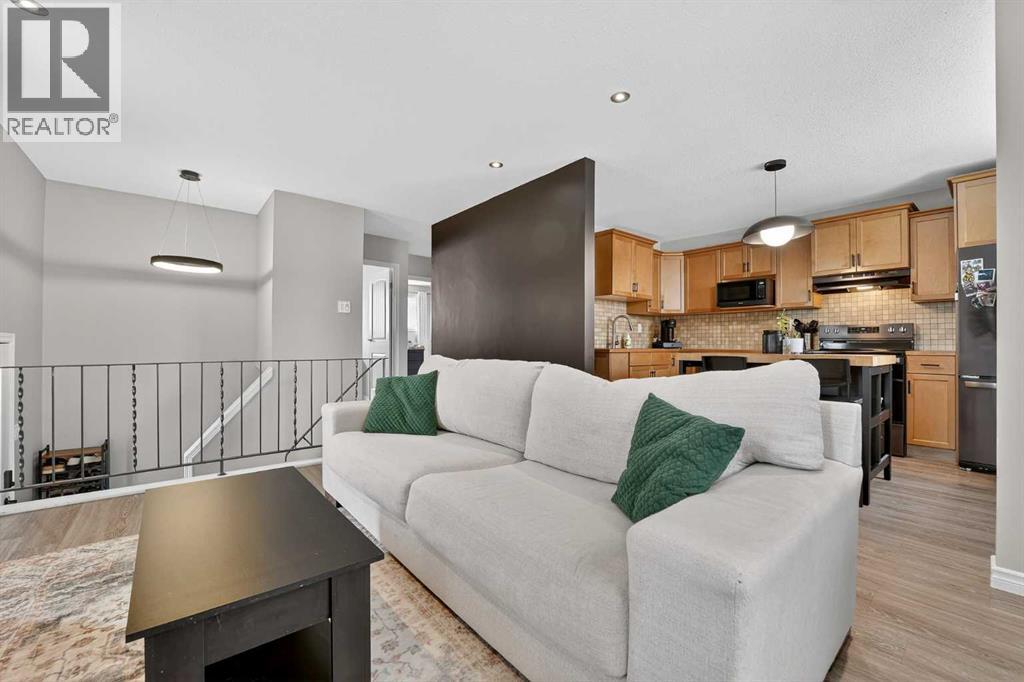 1016 42 Avenue N, Lethbridge, Alberta  T1H 6C1 - Photo 9 - A2299505