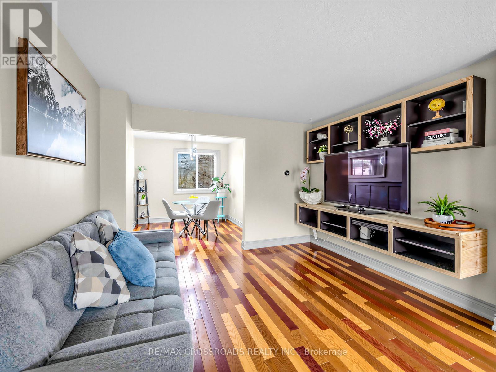 133 - 3175 Kirwin Avenue, Mississauga (Cooksville), Ontario  L5A 3M4 - Photo 5 - W12962550