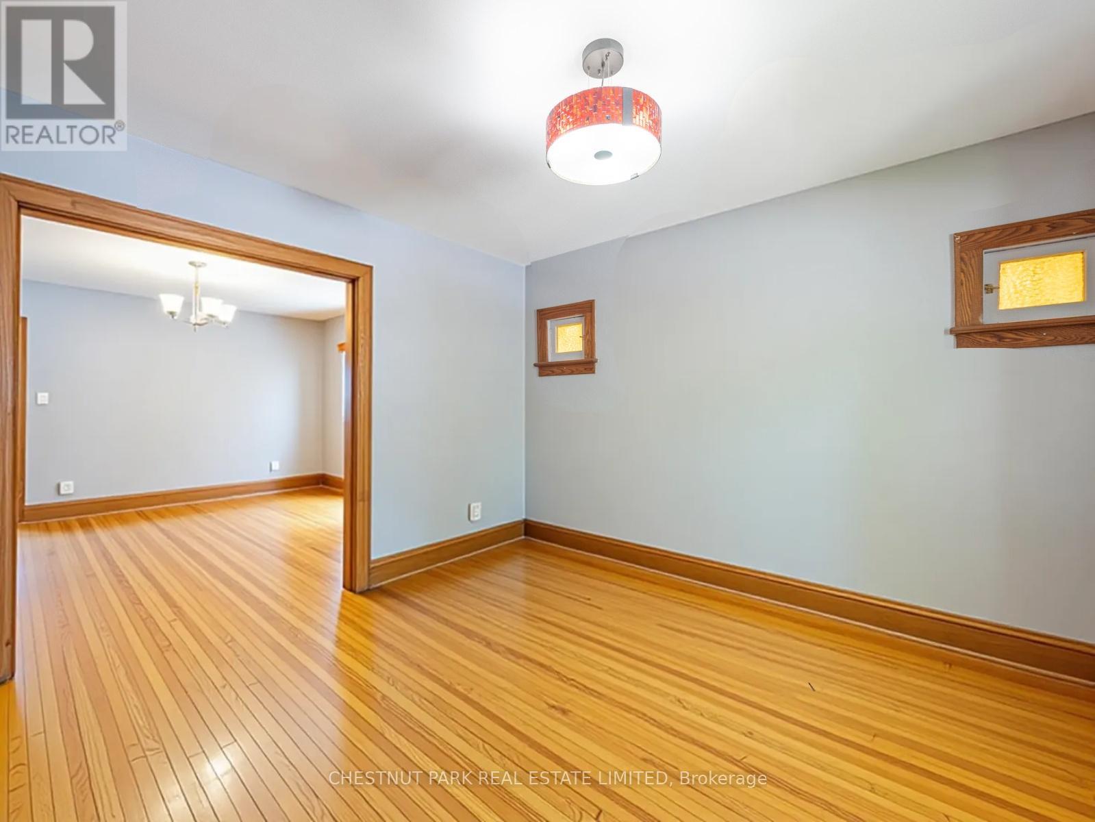 673 Durie Street, Toronto (Runnymede-Bloor West Village), Ontario  M6S 3H4 - Photo 5 - W12962584