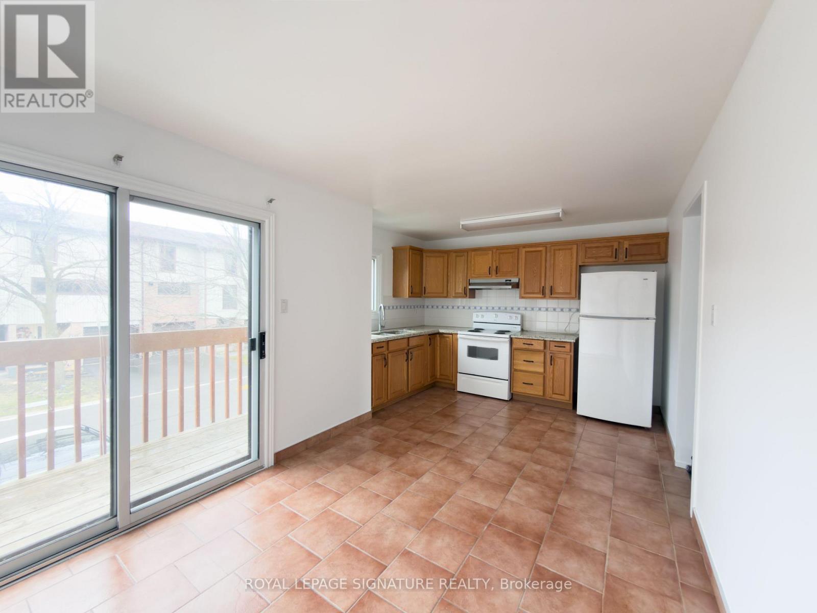 33 - 6860 Glen Erin Drive, Mississauga (Meadowvale), Ontario  L5N 2E1 - Photo 8 - W12962604