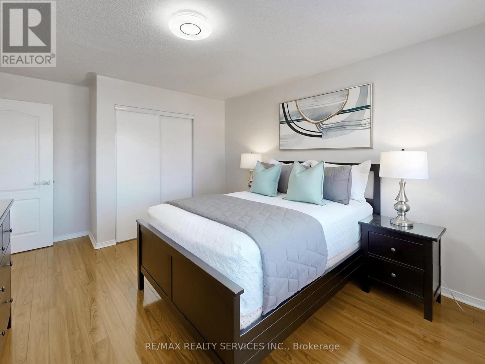 6169 Rowers Crescent, Mississauga, Ontario  L5V 3A1 - Photo 30 - W12962618