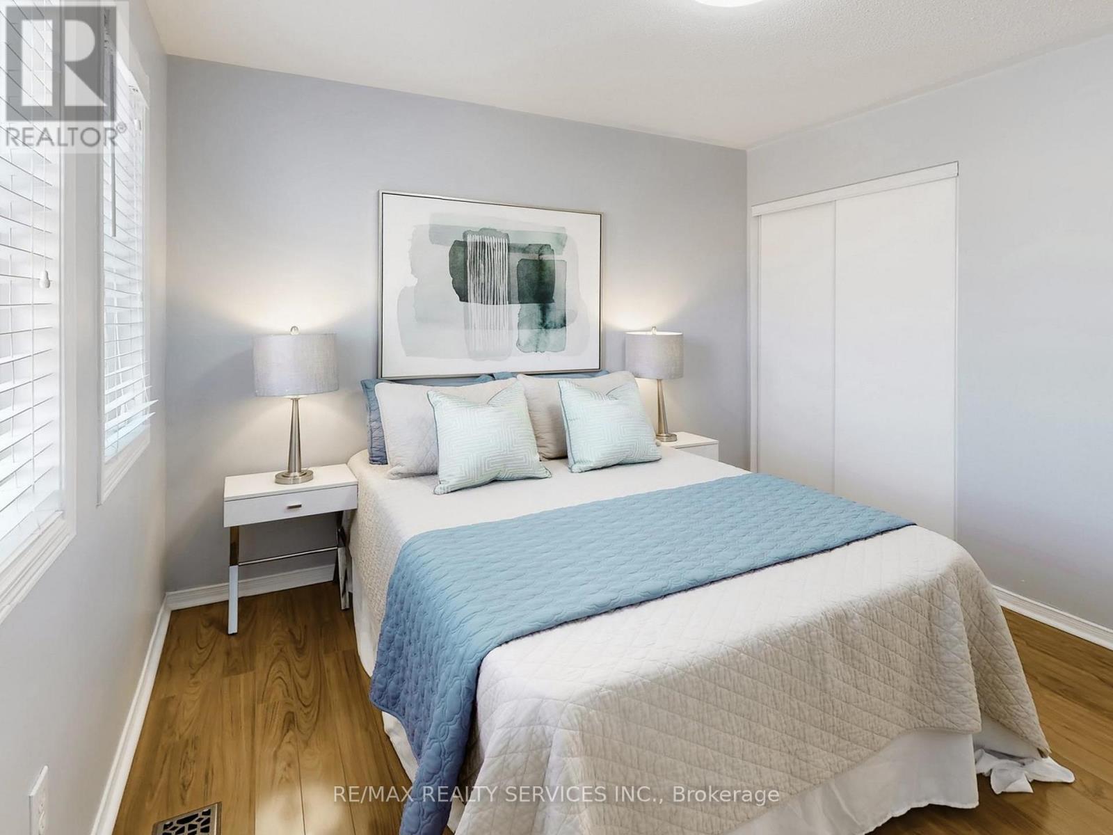 6169 Rowers Crescent, Mississauga, Ontario  L5V 3A1 - Photo 35 - W12962618