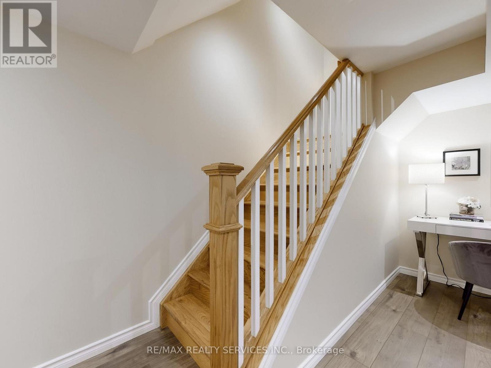 6169 Rowers Crescent, Mississauga, Ontario  L5V 3A1 - Photo 37 - W12962618