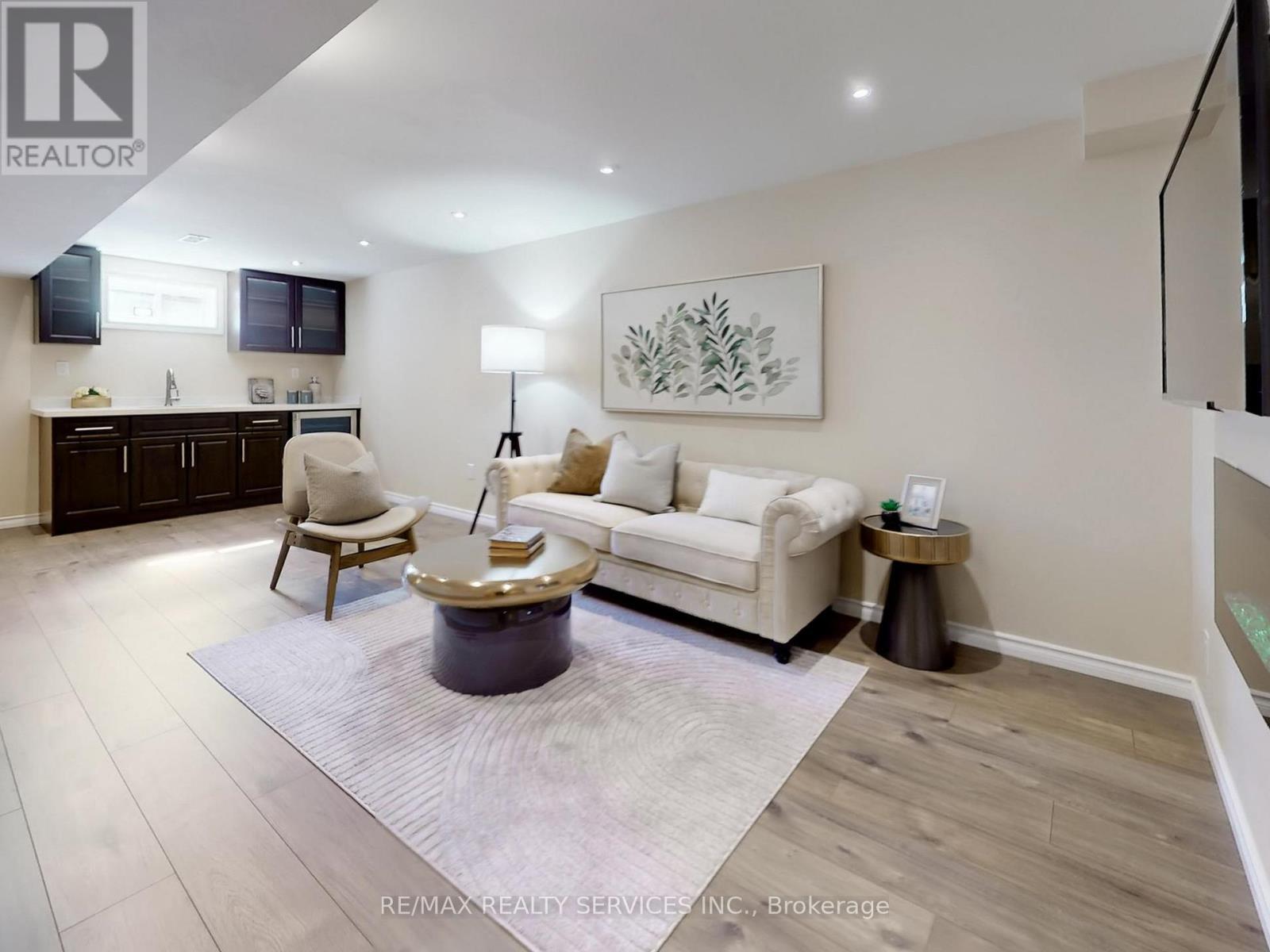 6169 Rowers Crescent, Mississauga, Ontario  L5V 3A1 - Photo 38 - W12962618