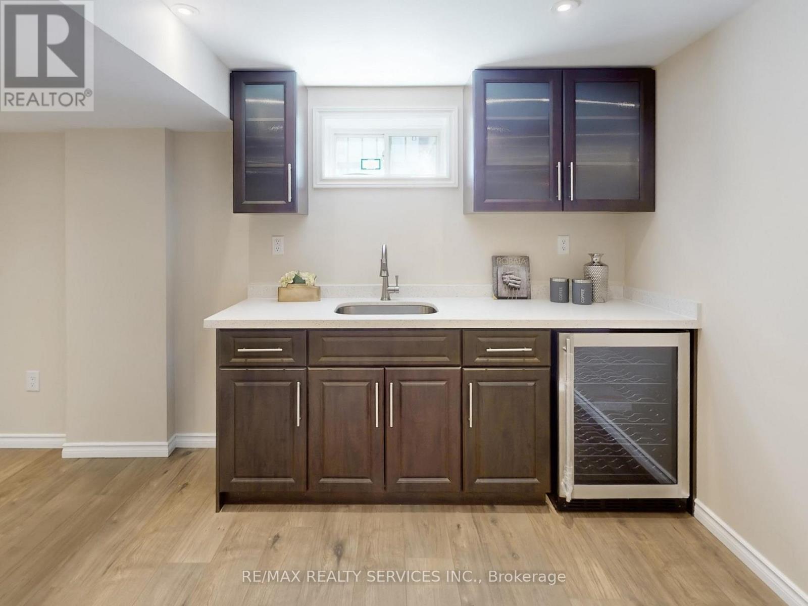 6169 Rowers Crescent, Mississauga, Ontario  L5V 3A1 - Photo 44 - W12962618