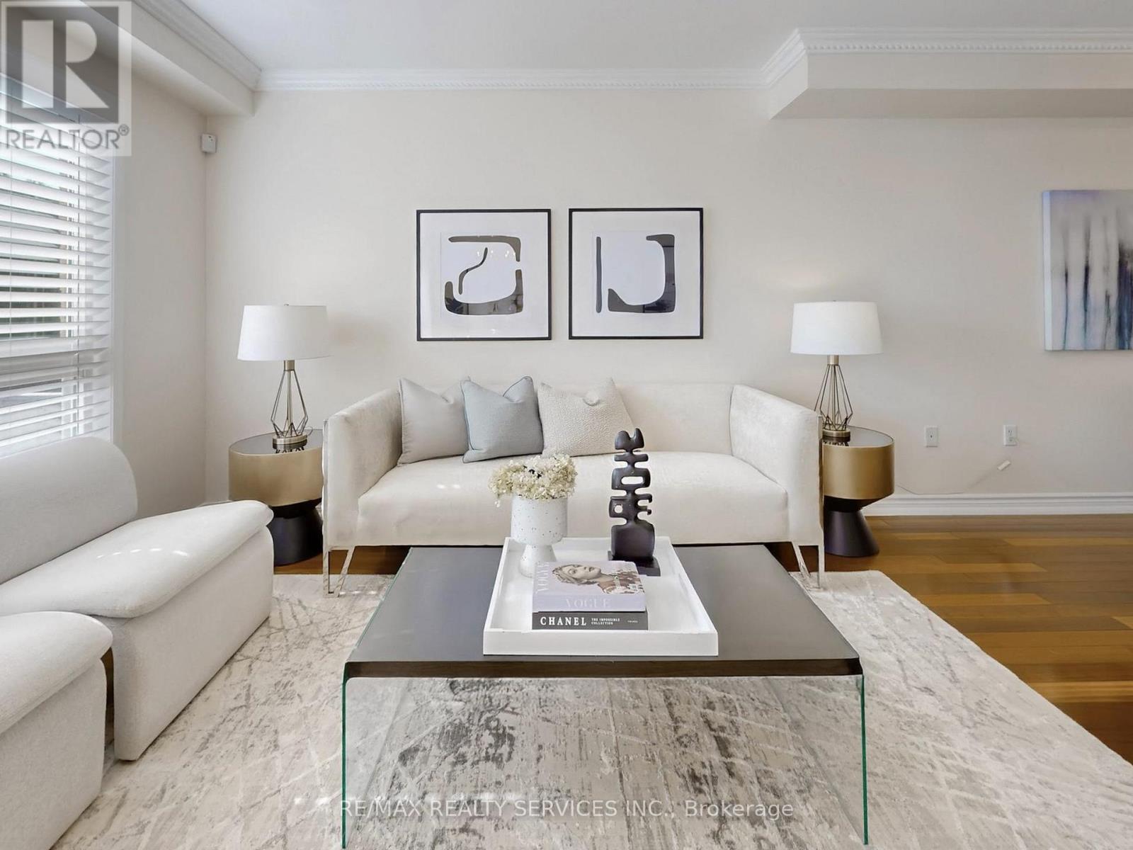 6169 Rowers Crescent, Mississauga, Ontario  L5V 3A1 - Photo 8 - W12962618