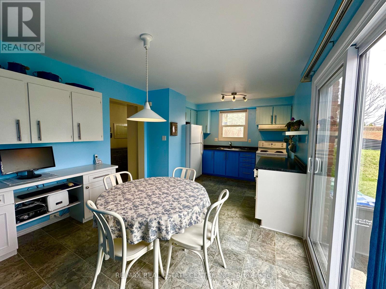 486 Galedowns Court, Mississauga, Ontario  L5A 3H9 - Photo 19 - W12962640