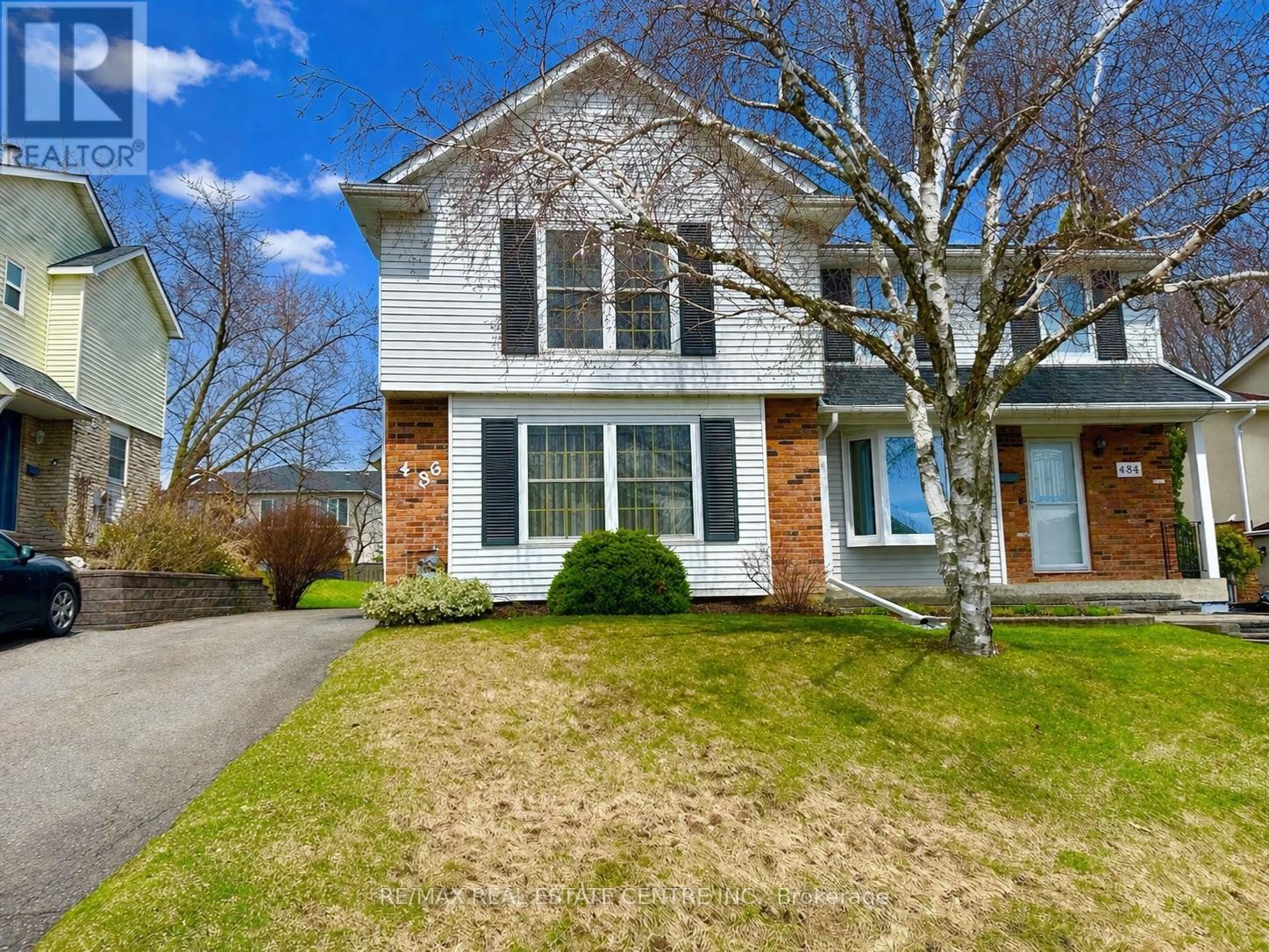 486 Galedowns Court, Mississauga, Ontario  L5A 3H9 - Photo 2 - W12962640