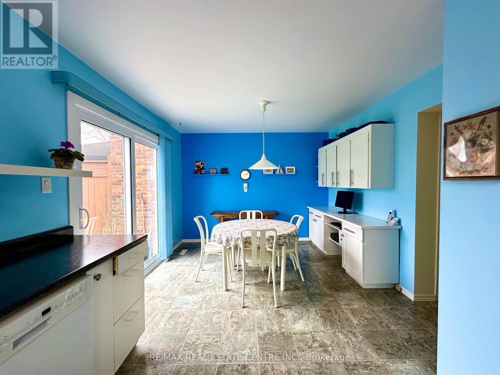 486 Galedowns Court, Mississauga, Ontario  L5A 3H9 - Photo 23 - W12962640