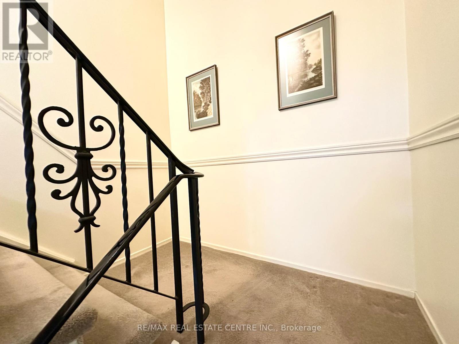 486 Galedowns Court, Mississauga, Ontario  L5A 3H9 - Photo 26 - W12962640