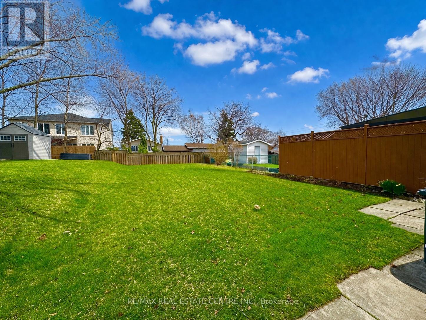 486 Galedowns Court, Mississauga, Ontario  L5A 3H9 - Photo 42 - W12962640